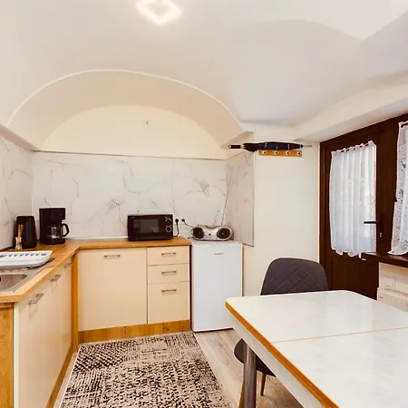 Apartment Toni Place In The Centre Brasov